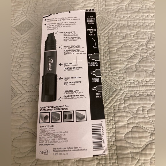 New Sealed Sharpie Pro Magnum Permanent Marker Black 1 Count Chisel Tip XL - Picture 2 of 2